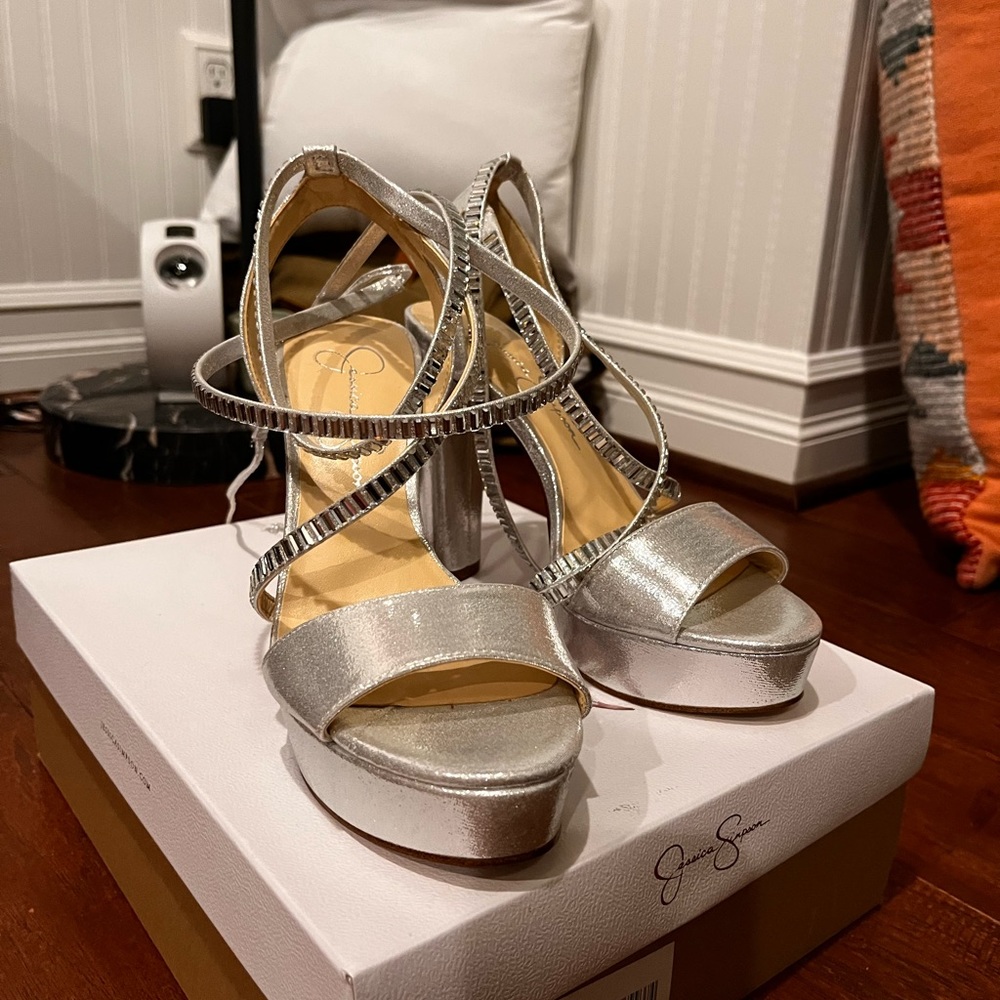 Jessica Simpson Ilyenda Platform Sandal